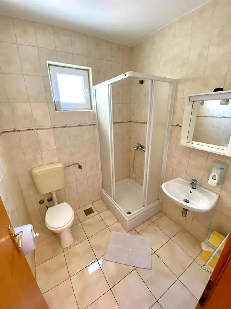B&B Pikolo Sveti Filip i Jakov
